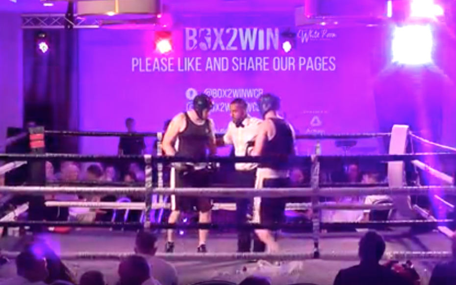 Alistair Deakin Vs Dean Walker