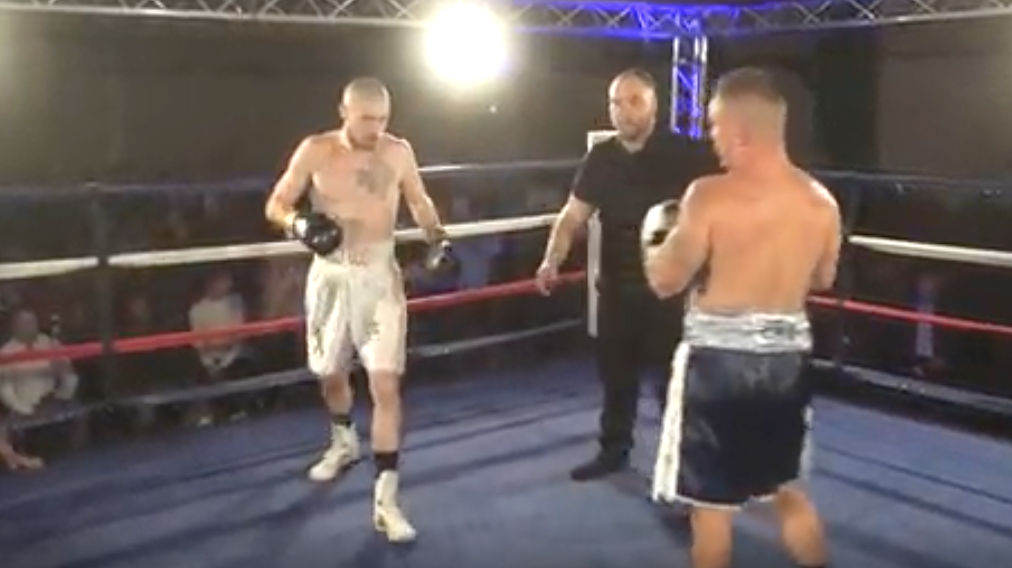 Stuart Smith Vs Dayle May