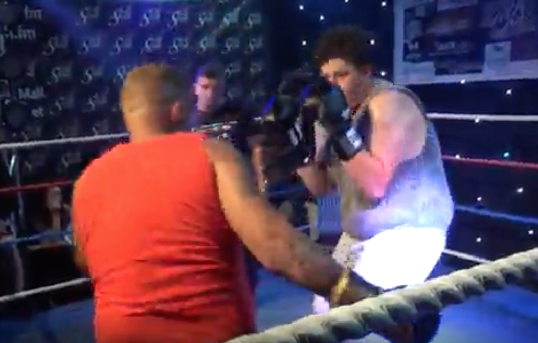 Matthew Price Vs Leighton Jones