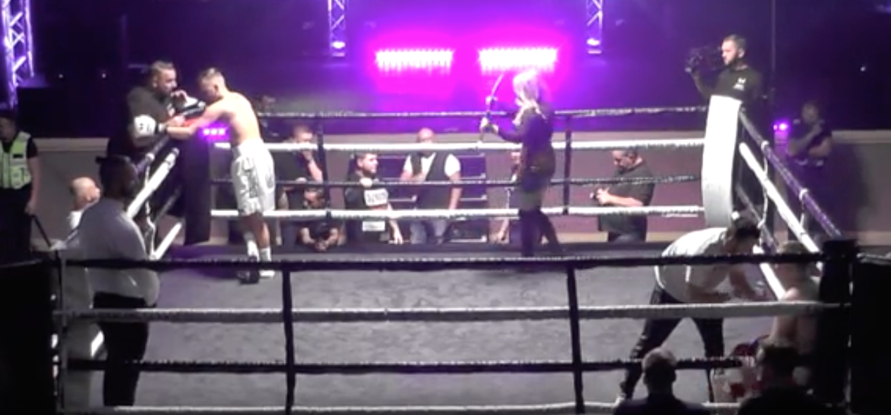 Dale Bird Vs Wayne Hearne