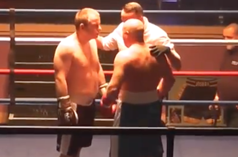 Martyn Hobbs Vs Wayne Hearne