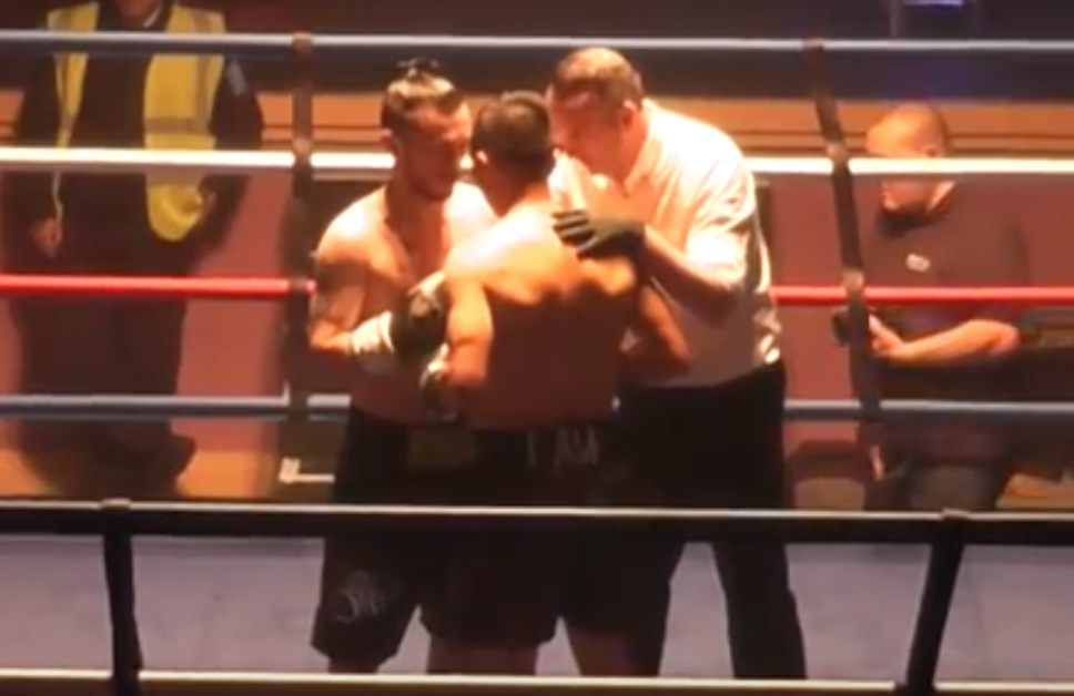 Michael Farrell Vs Darren Grace