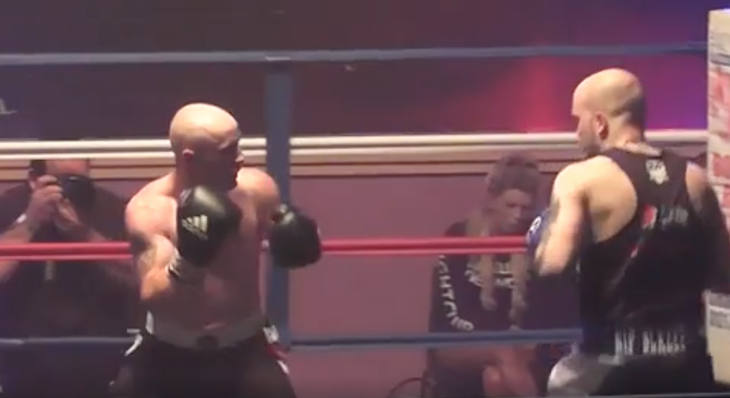 Jamie Knee Vs Jason Green