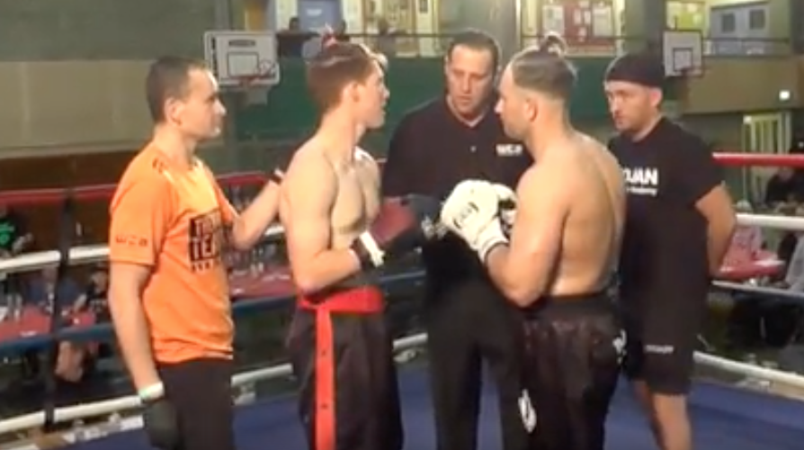 Jay Jay Tonks Vs Chris Lee