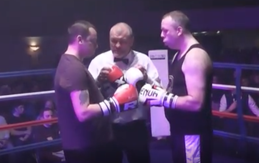 Chris Apperley Vs Marc Jones