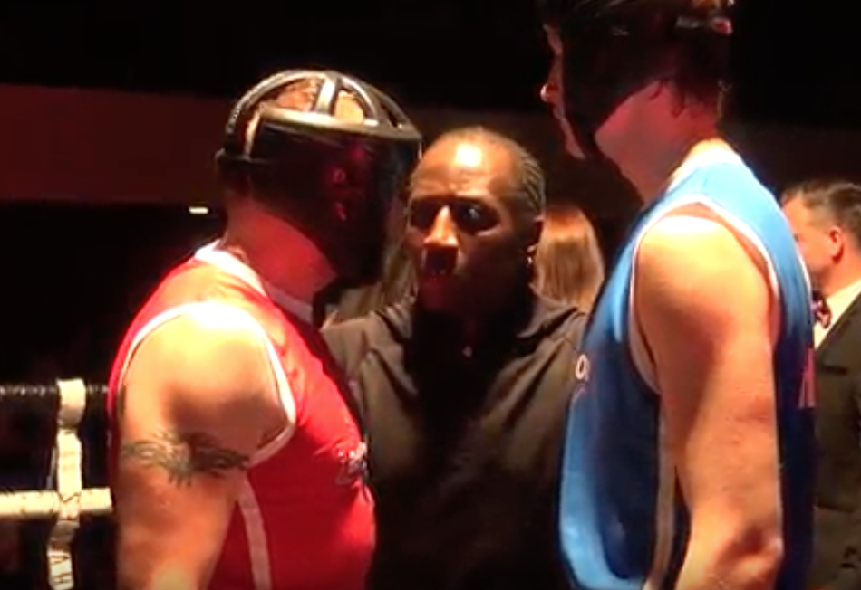Lee Cox Vs Sam Howard