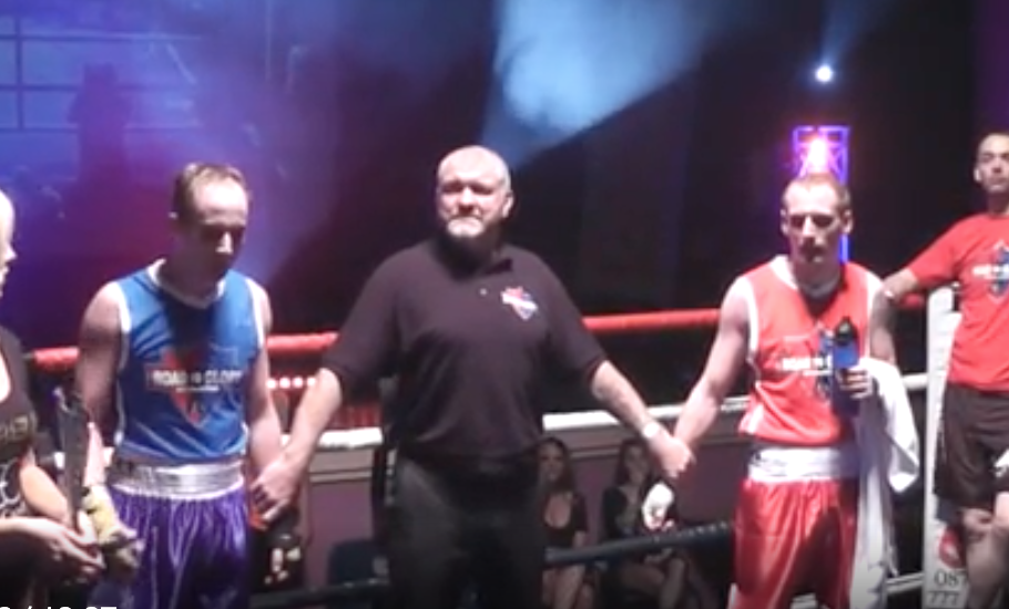 Matt Smith Vs Jamie Parkin