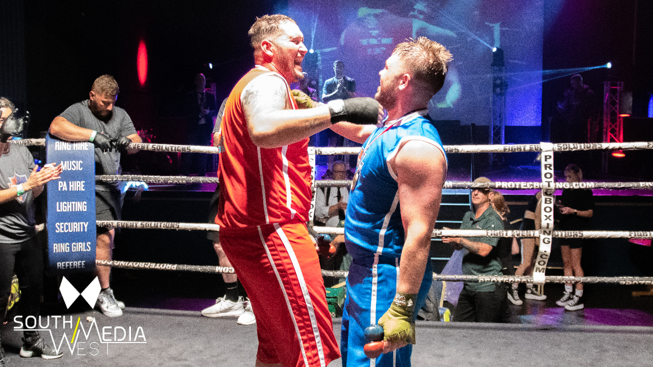 Lee Holder Vs Jack Swann