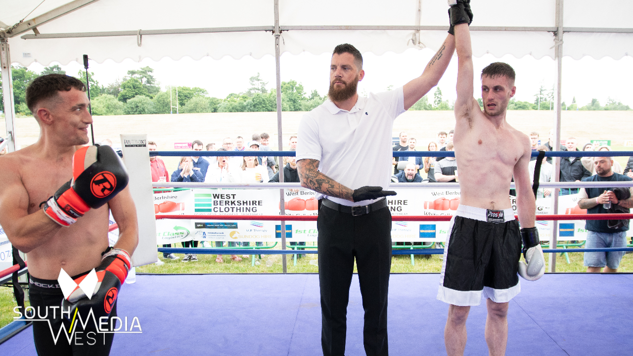 Callum Tillen Vs Richard Lukacs