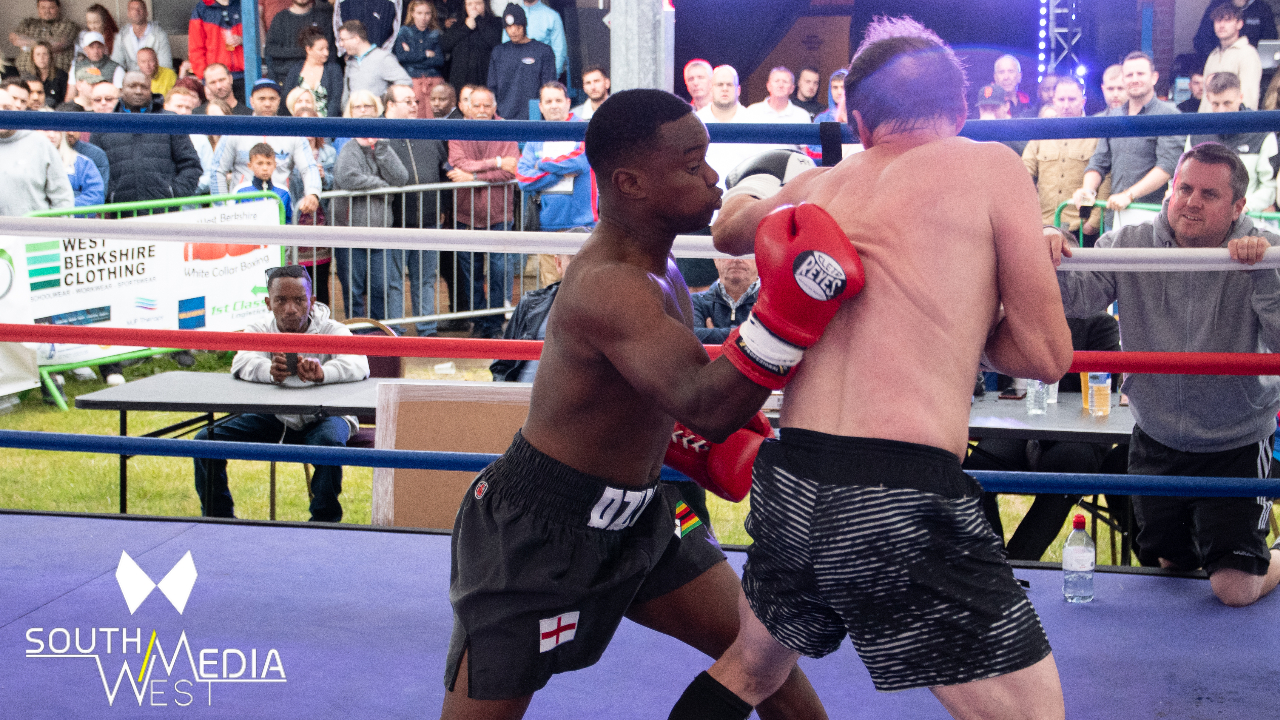 Jason Tillen Vs Linford Dziva