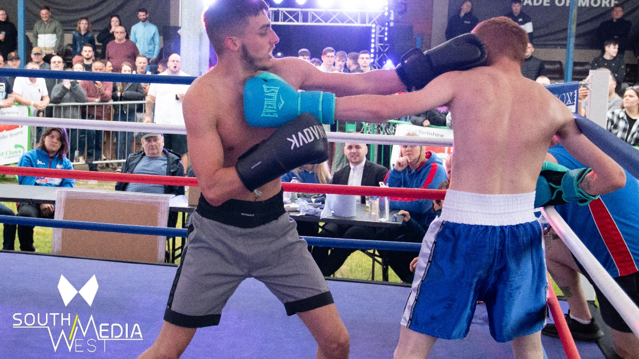 Dan Rich Vs Louis Davis