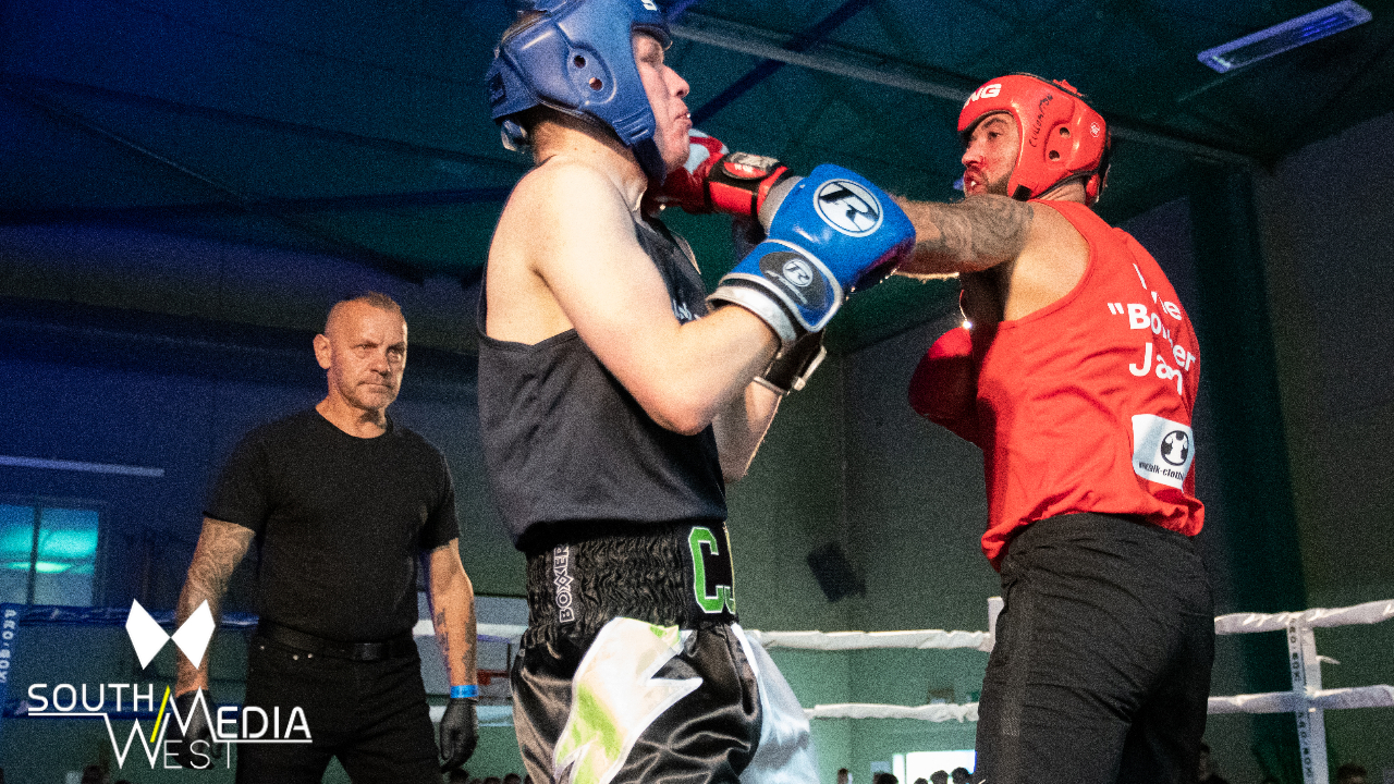 Kyle James Vs Callum Bailey