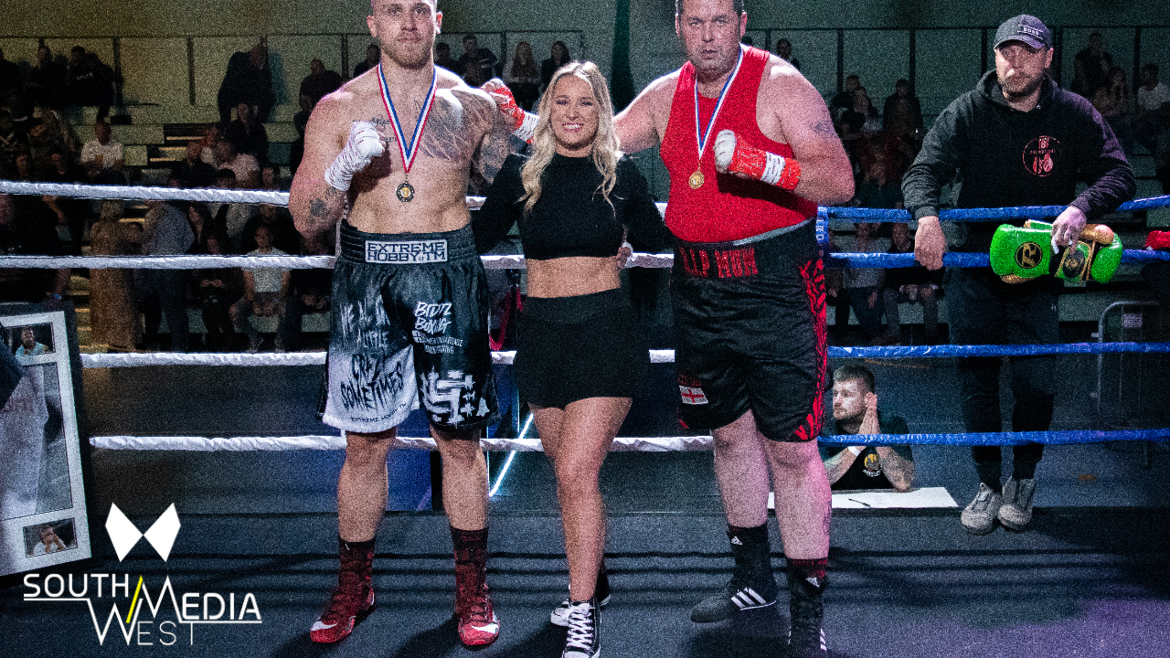 Kev Hall Vs Mikey Pazdziurkiewicz